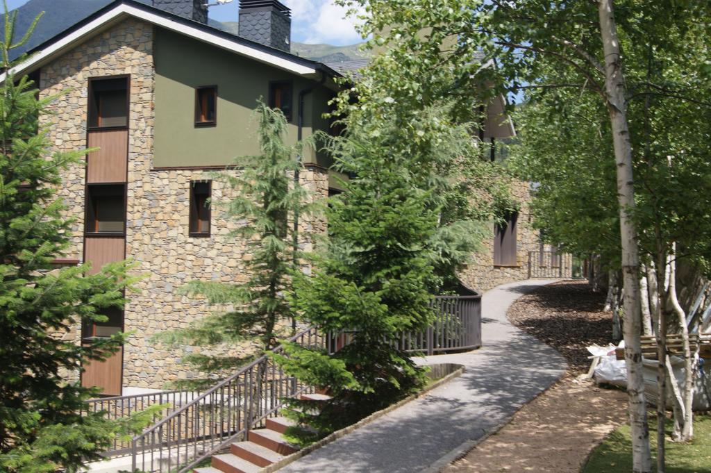 Apartaments Els Esquiadors Llorts Exterior photo